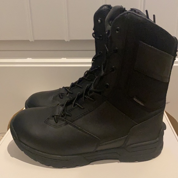 Brand new in box- never worn - Picture 3 of 8